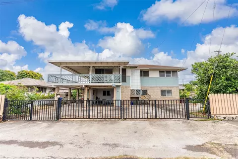 98-164 Hekaha St, Aiea, HI 96701