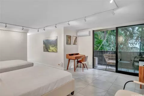 2425 Kuhio Ave #201, Honolulu, HI 96815
