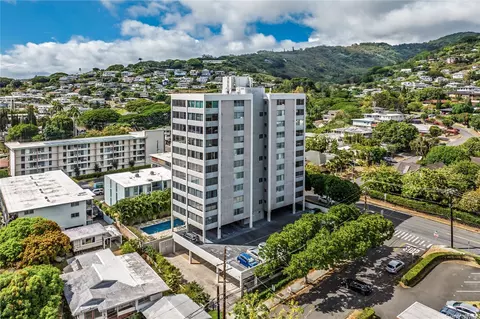 1545 Nehoa St #302, Honolulu, HI 96822