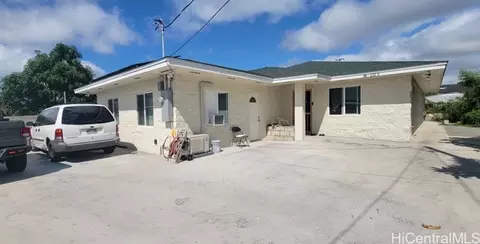 98-232 Kaluamoi Pl #B, Pearl City, HI 96782