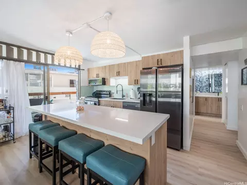 2029 Ala Wai Blvd #304, Honolulu, HI 96815