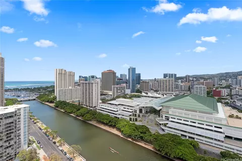 1717 Ala Wai Blvd #2604, Honolulu, HI 96815