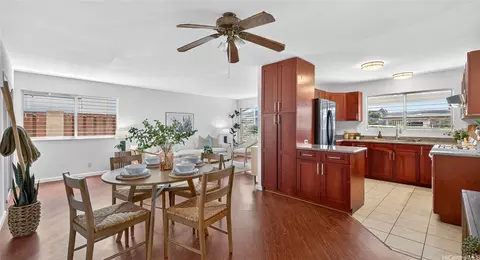 7240 Waiopua St, Honolulu, HI 96825