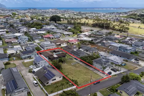 45-523 Halekou Rd #B, Kaneohe, HI 96744