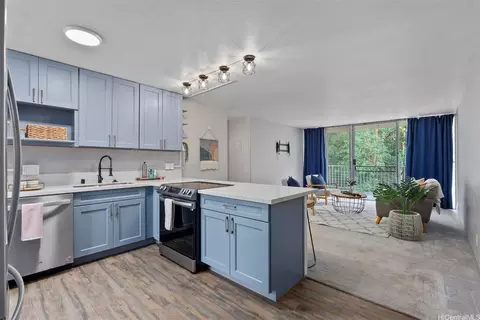 95-2039 Waikalani Pl #C202, Mililani, HI 96789