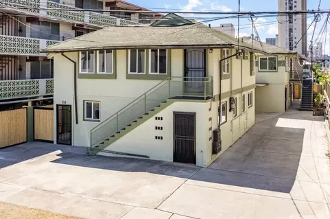 718 Kamuela Ave, Honolulu, HI 96816