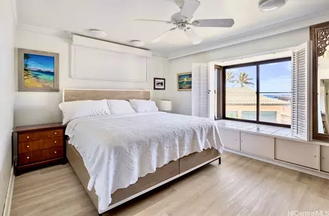 4305 Kaikoo Pl, Honolulu, HI 96816