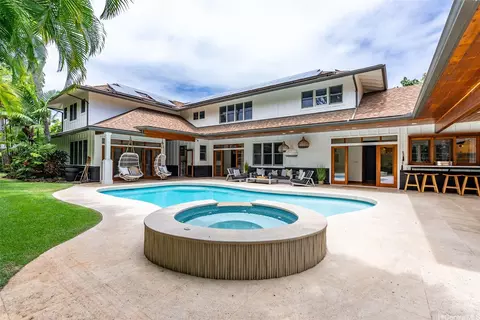 127 Mokumanu Dr, Kailua, HI 96734