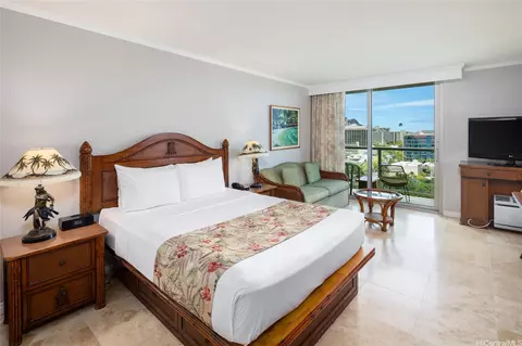 2045 Kalakaua Ave #1514, Honolulu, HI 96815