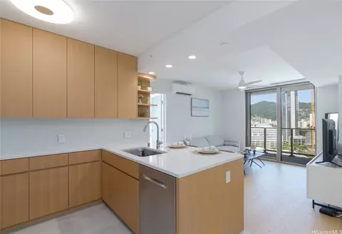 1388 Kapiolani Blvd #2011, Honolulu, HI 96814
