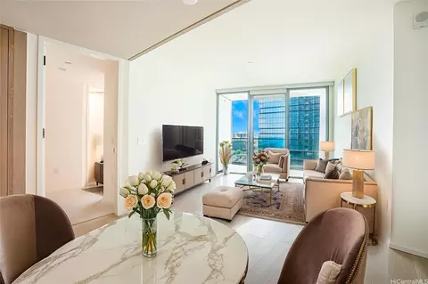 1000 Auahi St #1107, Honolulu, HI 96814