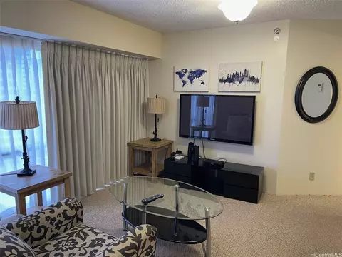 1088 Bishop St #1611, Honolulu, HI 96813