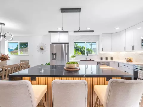 1005 Belser St, Honolulu, HI 96816