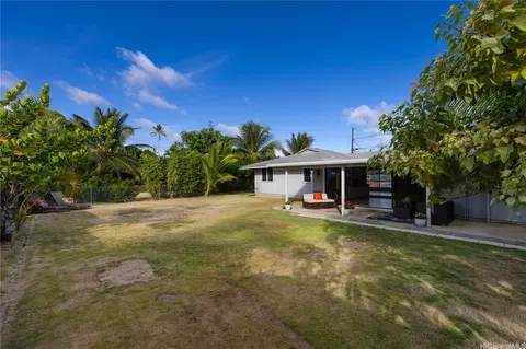 744 Kanaha St, Kailua, HI 96734