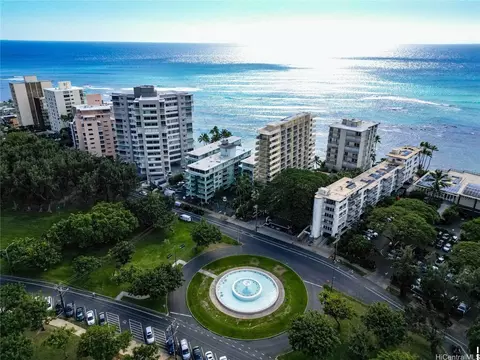2947 Kalakaua Ave #302, Honolulu, HI 96815
