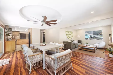 1263 Kaeleku St, Honolulu, HI 96825