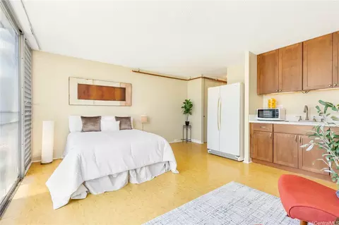 1650 Kanunu St #901, Honolulu, HI 96814