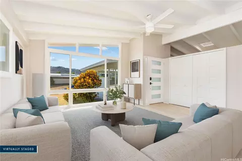 7227 Pikoni Pl, Honolulu, HI 96825