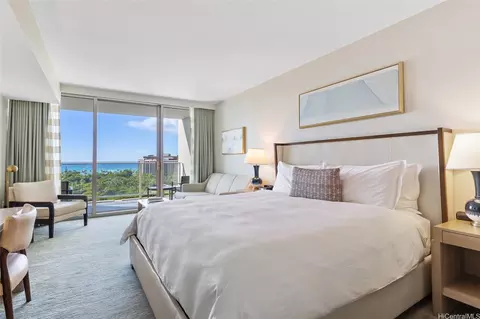 383 Kalaimoku St #1503, Honolulu, HI 96815