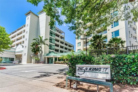 215 N King St #1608, Honolulu, HI 96817