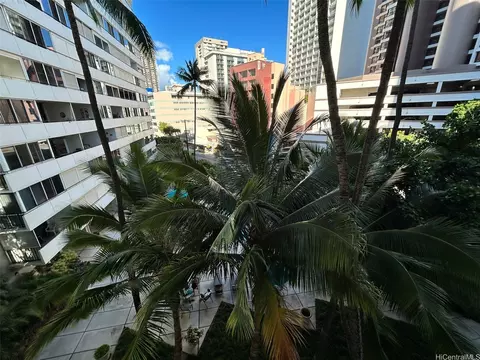 425 Ena Rd #503B, Honolulu, HI 96815