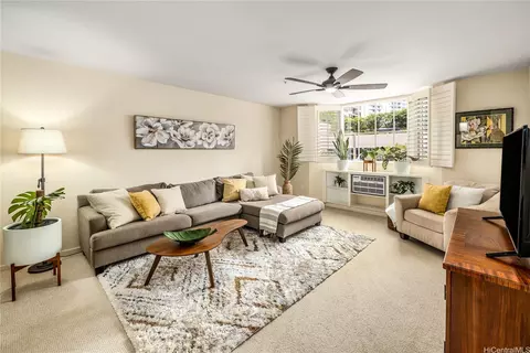 1820 Kaioo Dr #A402, Honolulu, HI 96815