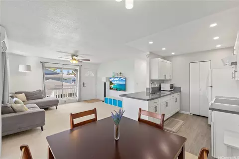 94-828 Lumiauau St #N204, Waipahu, HI 96797