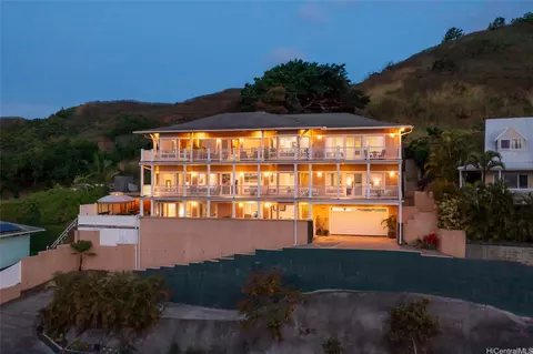 44-097 Kalenakai Pl, Kaneohe, HI 96744