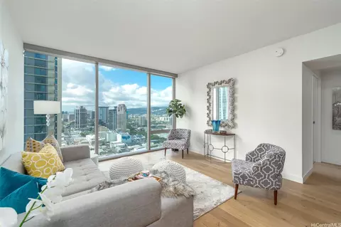 1001 Queen St #3113, Honolulu, HI 96814