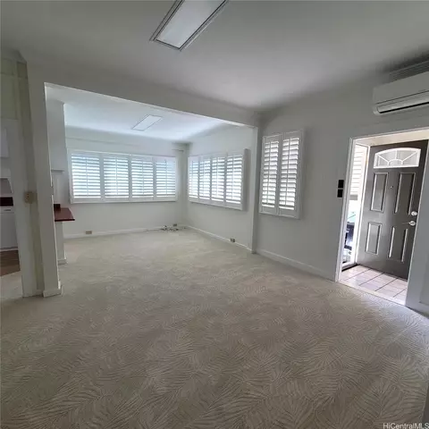 3328 Hinano St # -B, Honolulu, HI 96815