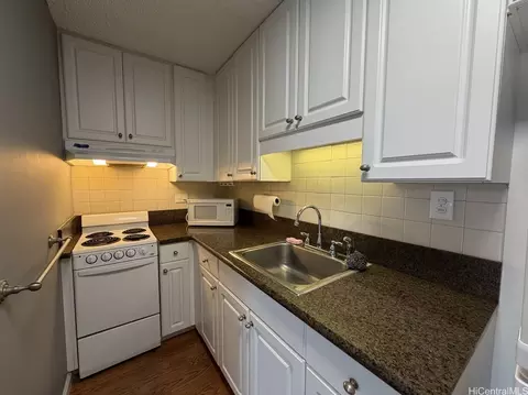 2637 Kuilei St #A53, Honolulu, HI 96826