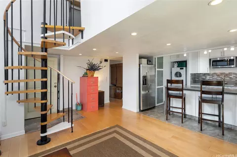 94-523 Makohilani St #1013, Mililani, HI 96789