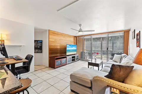 95-273 Waikalani Dr #D201, Mililani, HI 96789