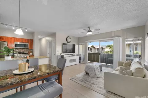 91-271 Hanapouli Cir #14E, Ewa Beach, HI 96706