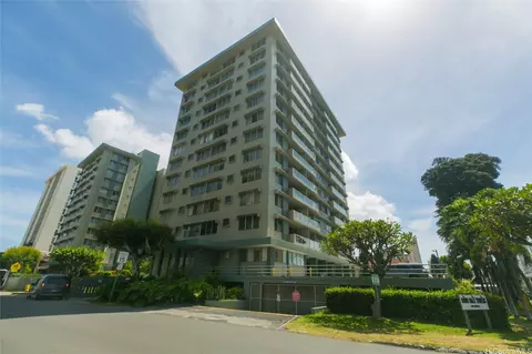 2651 Kuilei St #B82, Honolulu, HI 96826