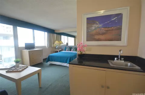 444 Kanekapolei St #905, Honolulu, HI 96815