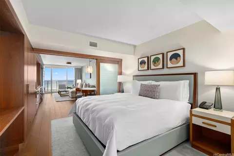 2139 Kuhio Ave #2610, Honolulu, HI 96815