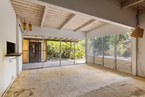1104 Mokapu Blvd, Kailua, HI 96734