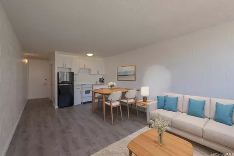 5122 Likini St #616, Honolulu, HI 96818