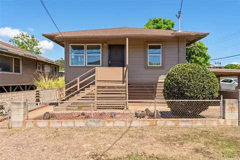 99-42 Kauhale St, Aiea, HI 96701