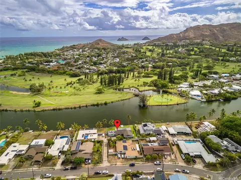 279 Kakahiaka St, Kailua, HI 96734