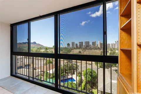2916 Date St #6E, Honolulu, HI 96816