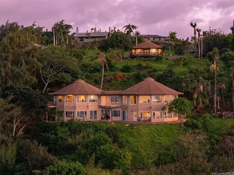 59-414 Makana Rd #2, Haleiwa, HI 96712