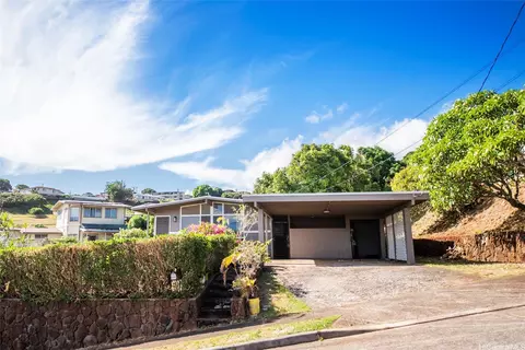99-822 Nahiolea St, Aiea, HI 96701