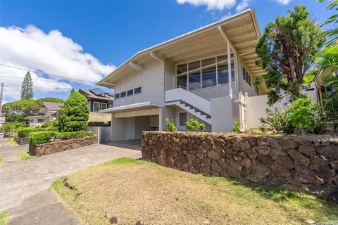 1332 Nehoa St, Honolulu, HI 96822