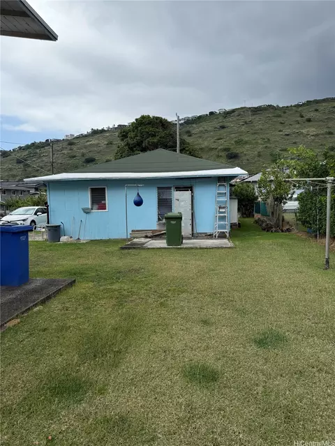 1835 Mahana St, Honolulu, HI 96816