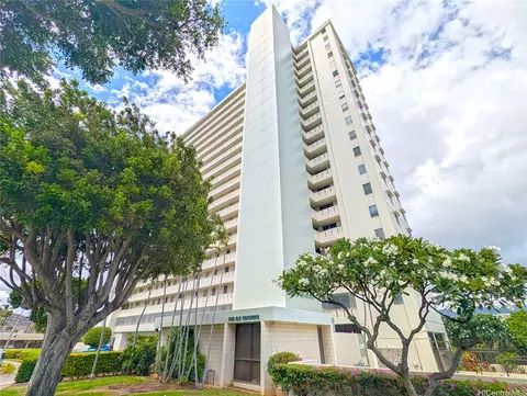 1160 Ala Napunani St #PH 1, Honolulu, HI 96818