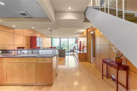 500 Lunalilo Home Rd #28K, Honolulu, HI 96825