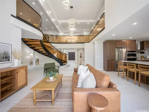 1310 Hele St, Kailua, HI 96734