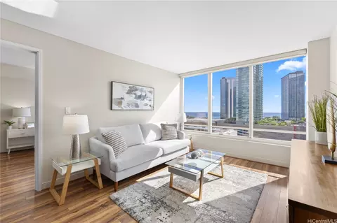 1009 Kapiolani Blvd #1706, Honolulu, HI 96814
